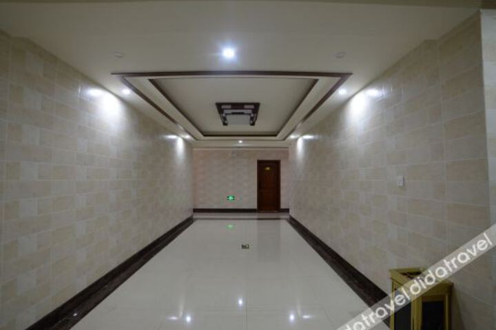 Hotel Interior 8 of 22
