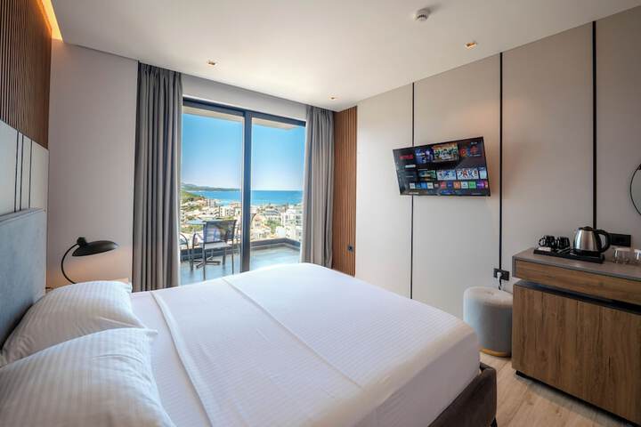 Room 35 of 112
