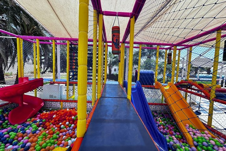 Childrens Activities 113 of 204