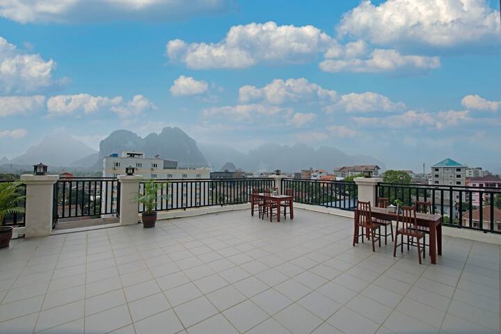 Image of Sisombat Plaza Hotel