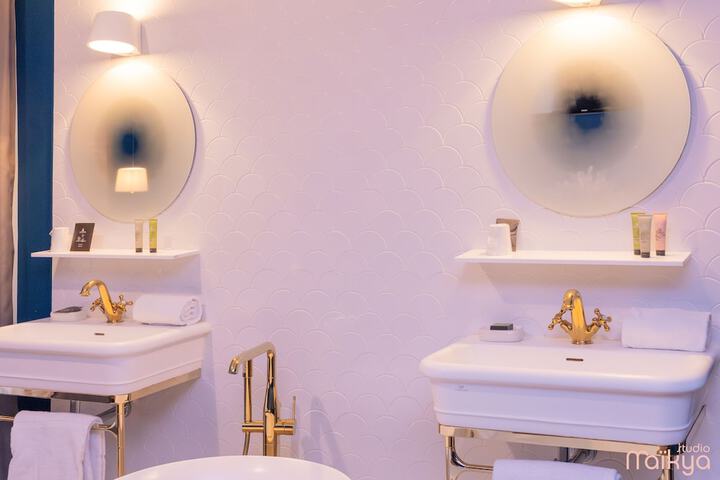 Room 15 of 22