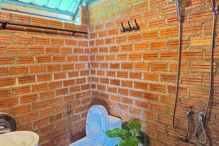 Room 87 of 135