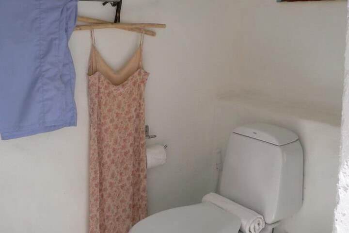 Room 17 of 23