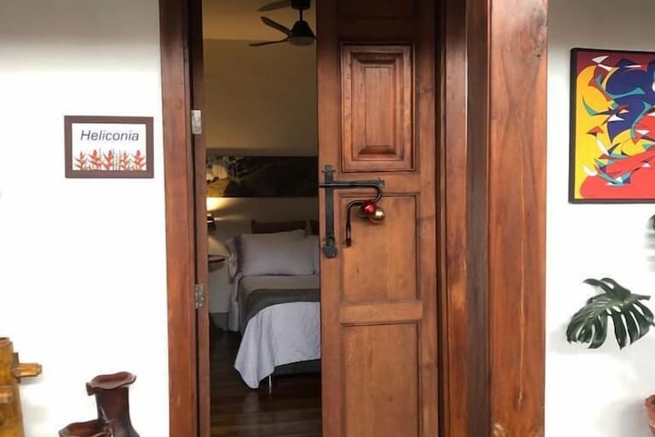 Room 34 of 67