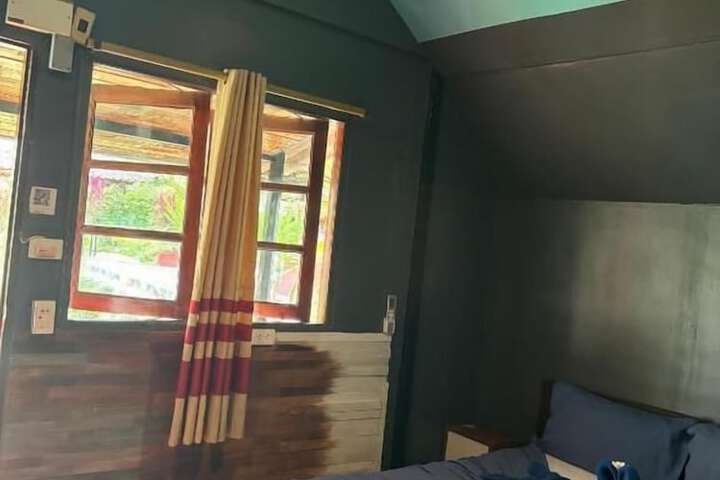 Room 8 of 44