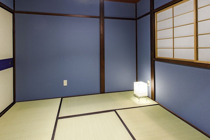 Room 33 of 111