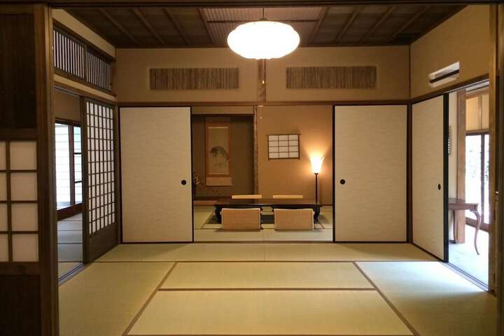 Room 26 of 98