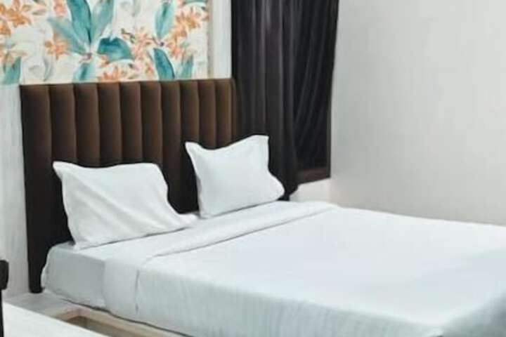 Room 4 of 21