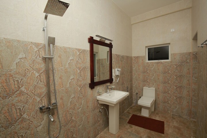 Room 30 of 48