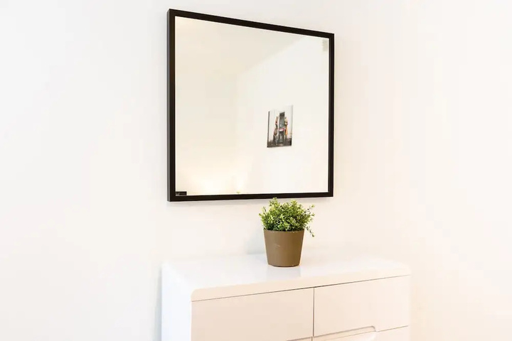 Chic Three Bed Shoreditch Gem Sleeps 8 A2