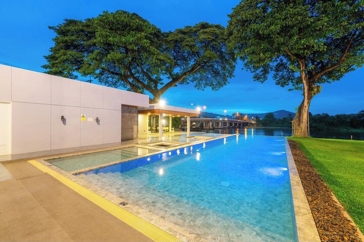 Pool 6 of 16