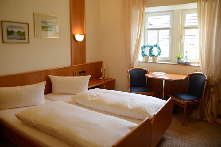 Room 6 of 51