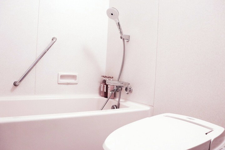 Room 28 of 163