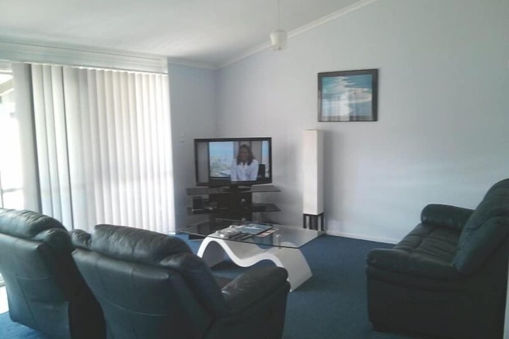 Room 16 of 26