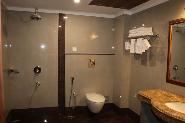 Room 56 of 181