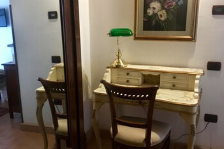 Room 49 of 66
