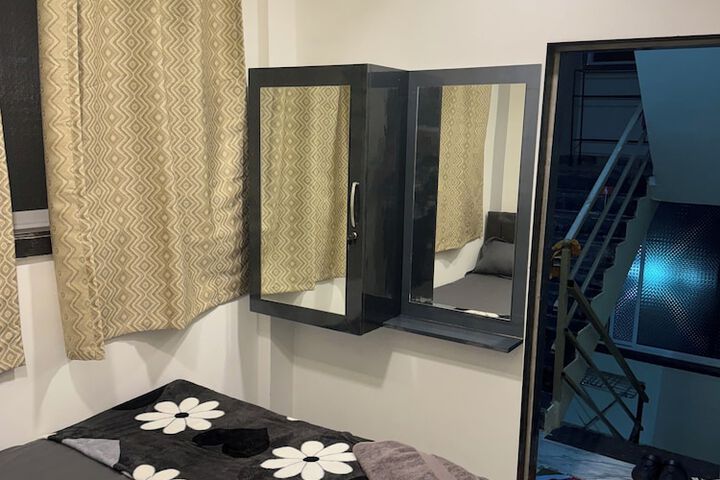 Room 3 of 50