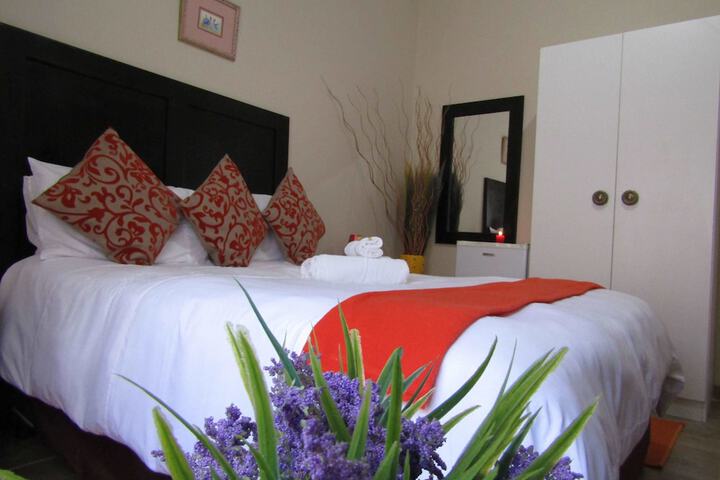 Room 146 of 192