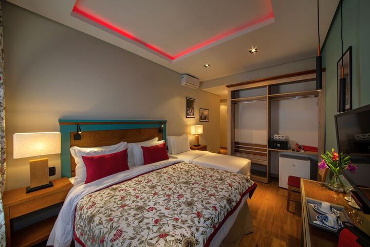 Room 9 of 79