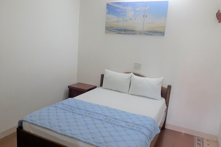 Room 4 of 37