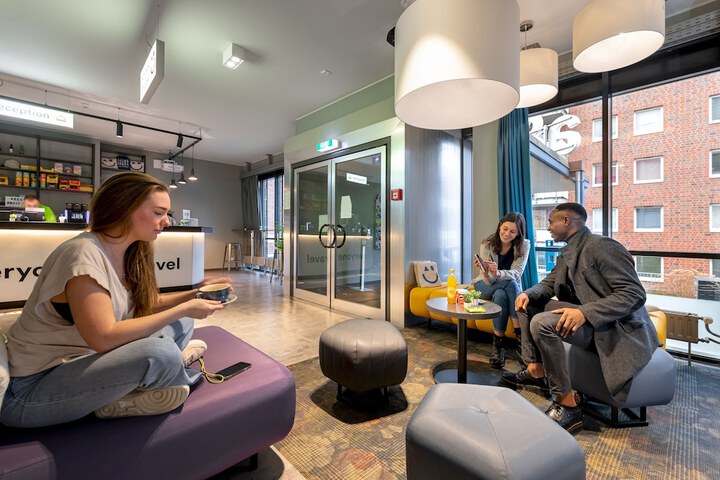 Guest Lobby