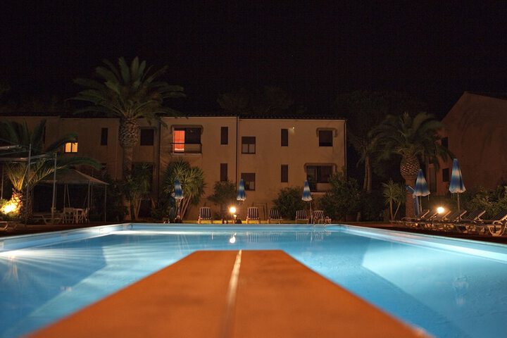 Pool 23 of 43