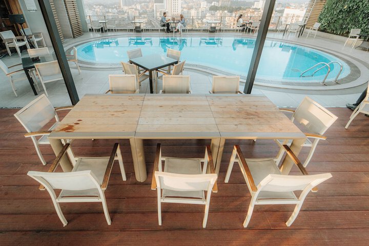 Hotel with Pool