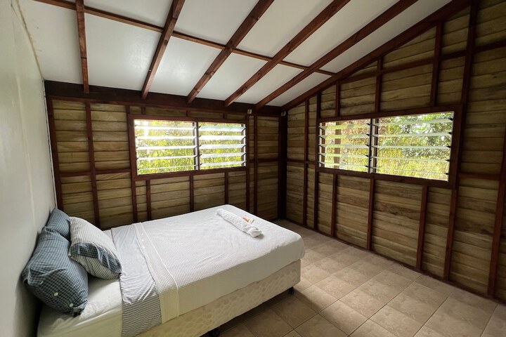 Room 11 of 35
