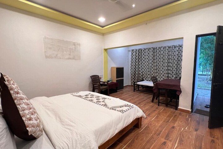 Room 7 of 25