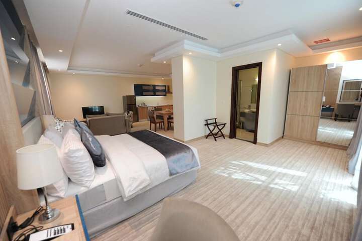 Room 25 of 68