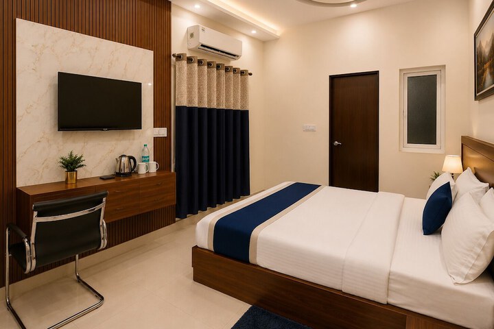 Room 18 of 28