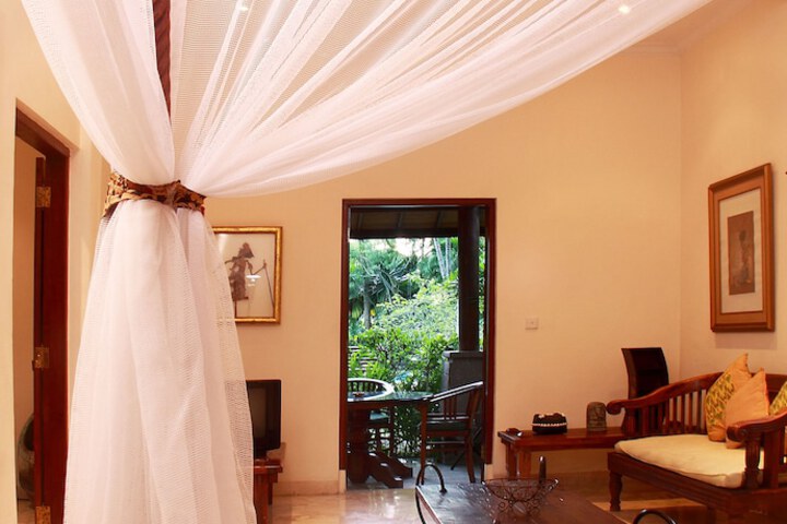 Room 6 of 22
