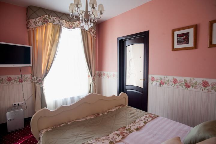 Room 7 of 120