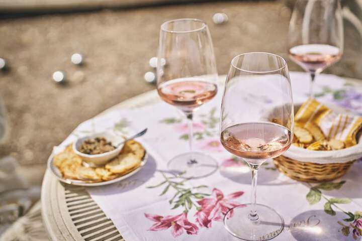 Dining 192 of 258