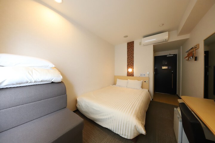 Room 15 of 41