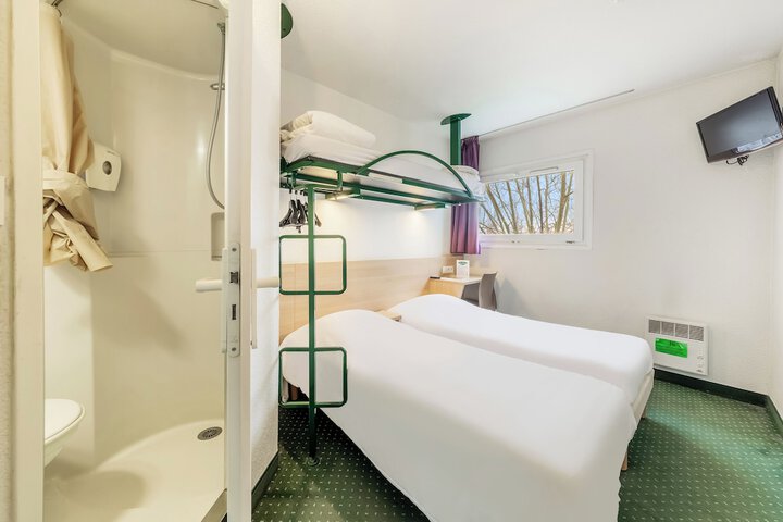 Room 11 of 39