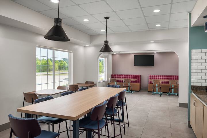 Breakfast/Coffee Service 42 of 58