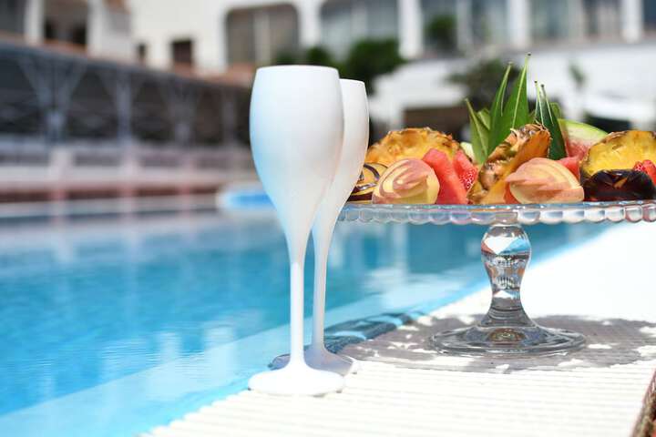 Pools & Facilities