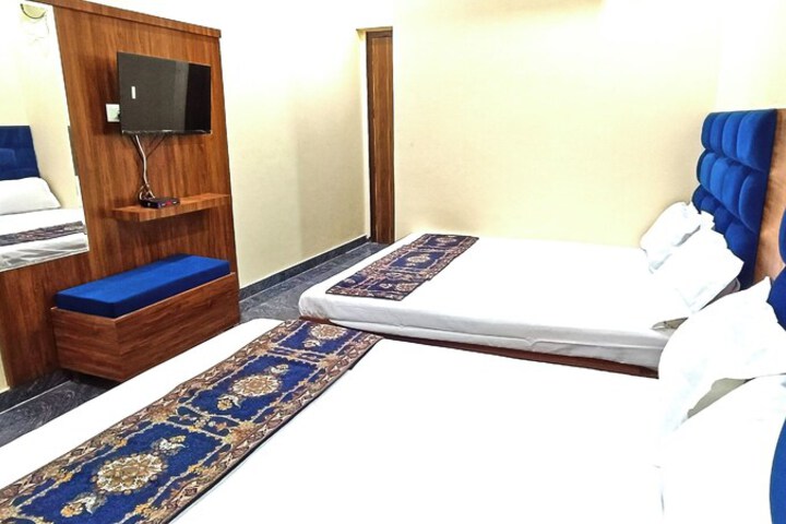 Room 3 of 26