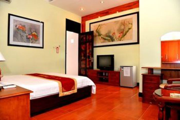 Room 6 of 22
