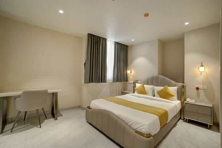 Room 8 of 63