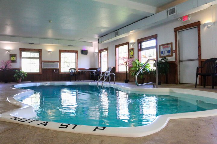 Pool 13 of 22