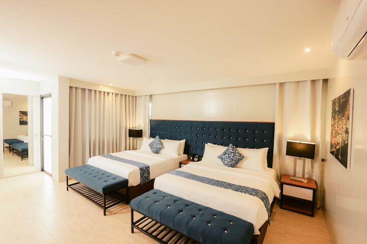 Room 8 of 39