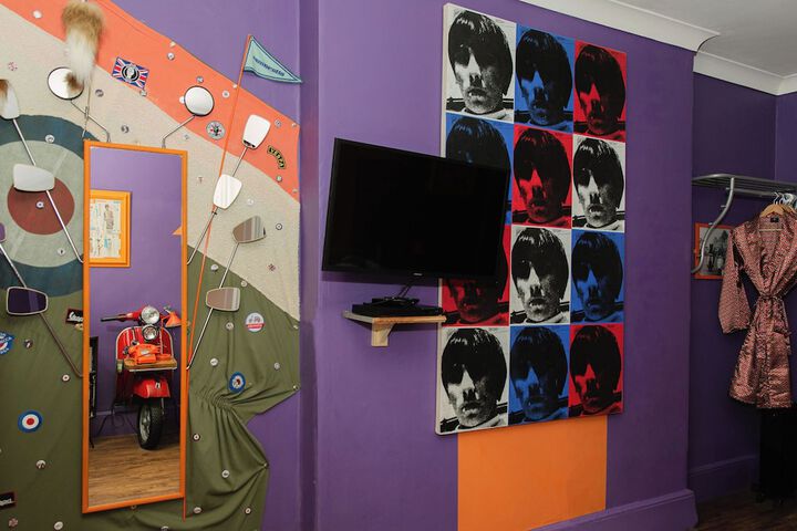Room 159 of 272