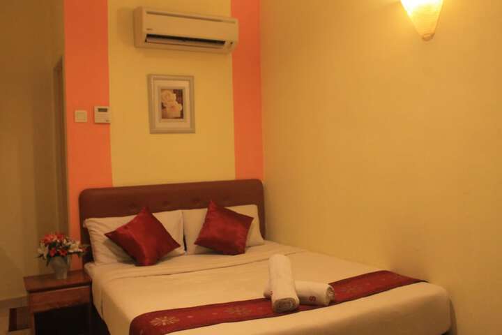 Room 15 of 42