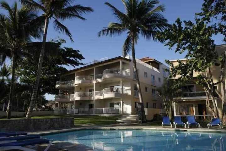 Pool Hotel