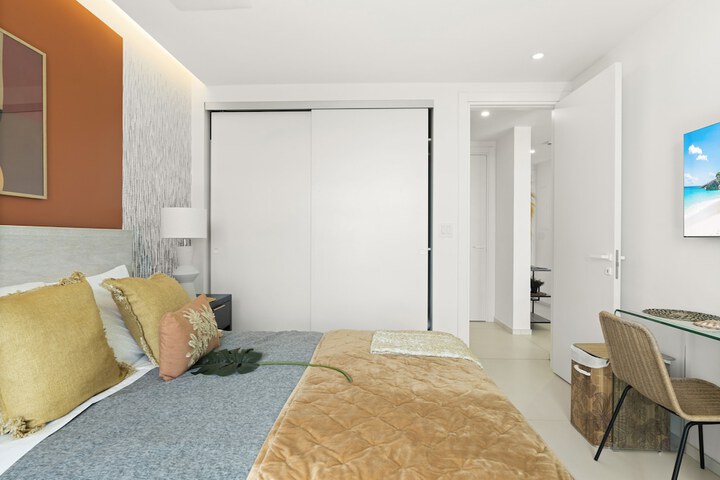Room 192 of 1000