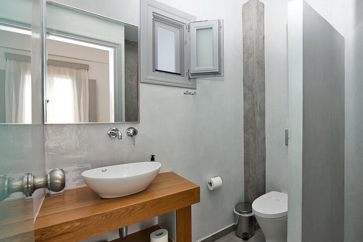 Bathroom Interior Photo