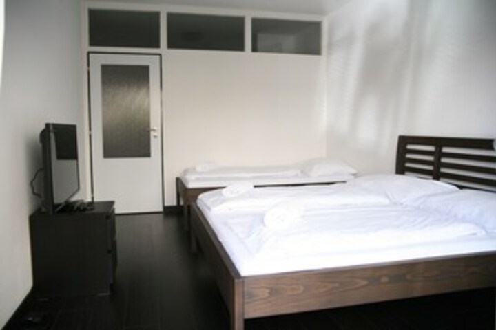 Room 254 of 275