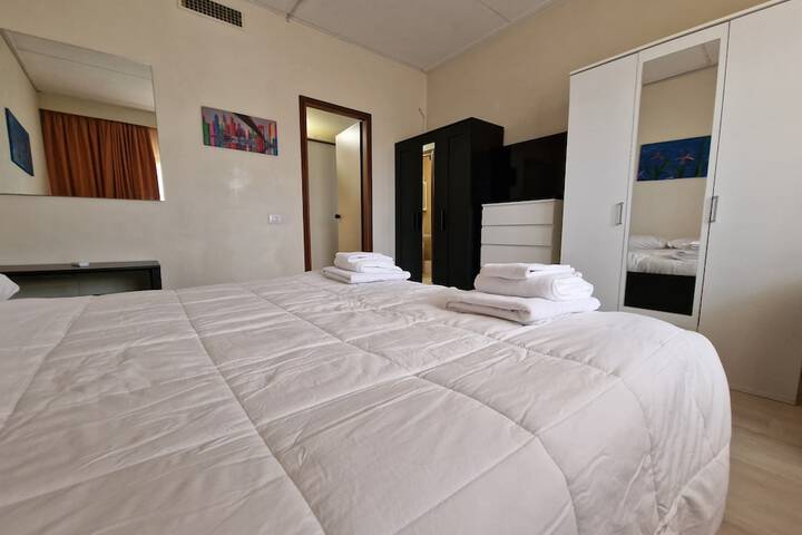 Room 16 of 40